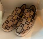 Gucci loafers, Ophalen of Verzenden, Nieuw, Beige, Slippers