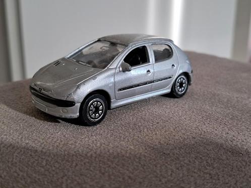 Welly Peugeot 206 netjes bespeeld matchbox formaat, Hobby en Vrije tijd, Modelauto's | Overige schalen, Gebruikt, Auto, Ophalen of Verzenden