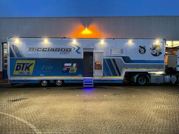 Oplegger/living/ autosport beschikbaar voor biedingen