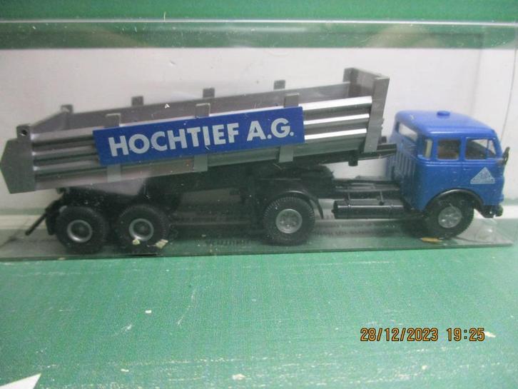 Brekina Hochtief 2 Kipper, Hobby en Vrije tijd, Modelauto's | 1:87, Nieuw, Bus of Vrachtwagen, Brekina, Ophalen of Verzenden