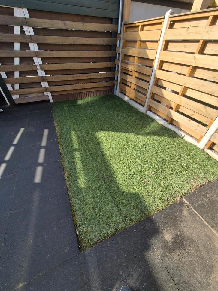 Kunstgras gratis af te halen in mei, Tuin en Terras, Gras en Kunstgras, Gebruikt, Kunstgras, 10 tot 20 m², Ophalen