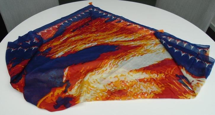 SJAAL VUUR 110X110 CM NIEUW, Kleding | Dames, Mutsen, Sjaals en Handschoenen, Nieuw, Sjaal, Ophalen of Verzenden