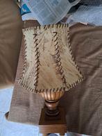 Oud houten lampje met varkensblaaskap., Ophalen of Verzenden, 30 tot 60 watt, E27 (groot)