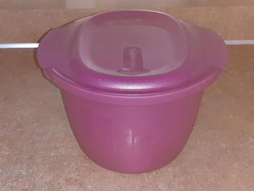 Tupperware magnetron pastakoker nieuw 3 ltr paars, Huis en Inrichting, Keuken | Tupperware, Nieuw, Paars, Ophalen of Verzenden