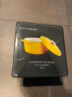 geëmailleerde gietijzeren pan nieuw in de doos, Ophalen of Verzenden, Nieuw, Gietijzer, Koekenpan of Braadpan