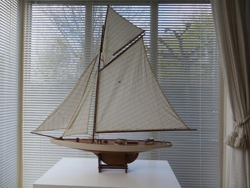 Zeiljacht Modelboot Maritiem Interieur Houten zeilboot 120cm, Hobby en Vrije tijd, Modelbouw | Boten en Schepen, Zo goed als nieuw