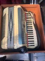 Accordeon Scandalli 120 bas, in originele koffer, Muziek en Instrumenten, Accordeons, Ophalen, Gebruikt, Scandalli, Met riemen