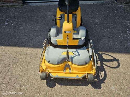 Zitmaaier  frontmaaier stiga villa classic  mulch, Tuin en Terras, Zitmaaiers, Zo goed als nieuw, Elektrische starter, Mulchfunctie