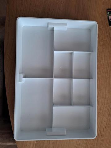 Kuggis la inzet van Ikea, 8 vakken  beschikbaar voor biedingen
