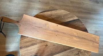 Serveerplank beschikbaar voor biedingen