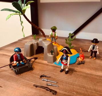 Playmobil piraten set/ roeibootje beschikbaar voor biedingen