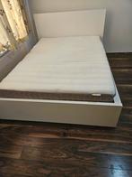 IKEA MALM BED 140 X 200 CM MET OPROLBAAR BODEMS+ EVT.MATRAS, Ophalen, Gebruikt, Wit, Tweepersoons