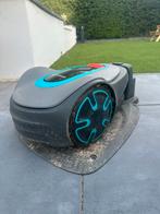 Gardena robotgrasmaaier inclusief garage, Tuin en Terras, Robotmaaiers, Ophalen of Verzenden, Zo goed als nieuw