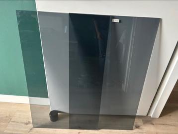 Ikea komplement glasplaat twee stuks beschikbaar voor biedingen