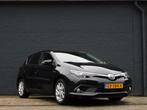 Toyota Auris 1.8 Hybrid Lease DEALER ONDERHOUDEN! PANODAK! A, Auto's, Toyota, Gebruikt, 4 cilinders, Origineel Nederlands, Bedrijf