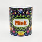 Flower Power mok met naam, Huis en Inrichting, Keramiek, Nieuw, Ophalen of Verzenden, Overige stijlen
