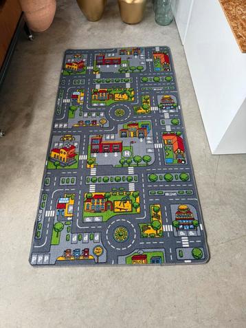 Speelkleed met Wegen & Stad - 187x99cm beschikbaar voor biedingen