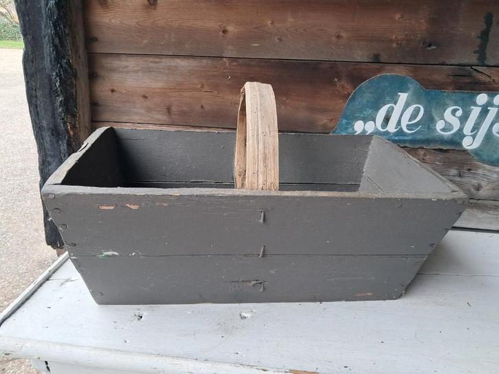 Oude houten mand met handvat, Antiek en Kunst, Curiosa en Brocante, Ophalen