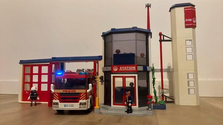 Playmobil Brandweerkazerne 4819 pompwagen 5363 brandweer, Kinderen en Baby's, Speelgoed | Playmobil, Gebruikt, Complete set, Ophalen of Verzenden