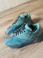 Yeezy Boost 700 V1 Faded Azure / 38, Zo goed als nieuw, Sneakers of Gympen, Ophalen, Yeezy