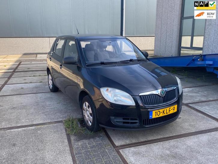 Skoda Fabia 1.2 Drive met airco netjes en rijdt goed, NAP, Auto's, Skoda, Bedrijf, Te koop, Fabia, ABS, Airbags, Airconditioning