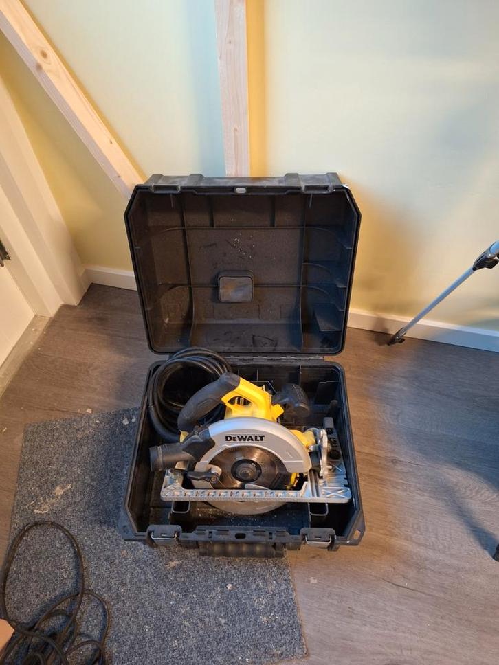 DeWalt DWE576 Cirkelzaag - Krachtig en Betrouwbaar, Doe-het-zelf en Verbouw, Gereedschap | Zaagmachines, Gebruikt, Cirkelzaag