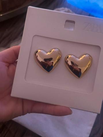 Nieuwe Gouden Zara Oorbellen hart beschikbaar voor biedingen