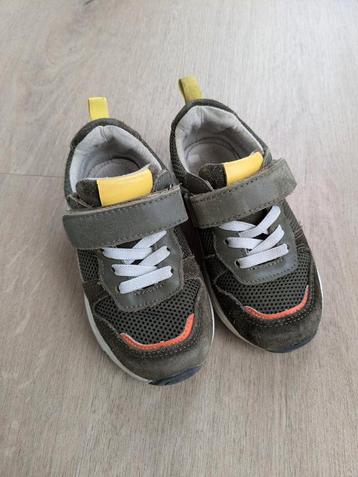 Nette sneakers maat 24 beschikbaar voor biedingen
