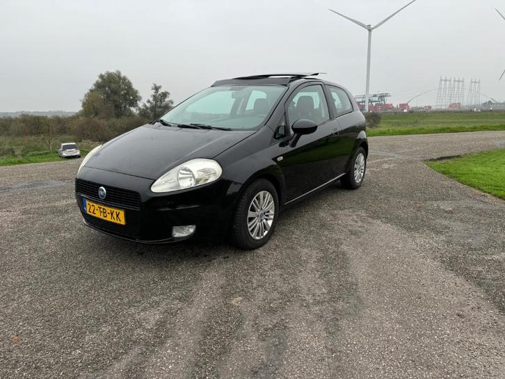 Fiat Punto 1.4   Zwart PANORAMA  APK 2026, Auto's, Fiat, Bedrijf, Punto, Benzine, B, Hatchback, Handgeschakeld, Origineel Nederlands