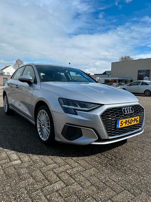 Audi A3 35 TDI 150pk S Tronic 2020 Grijs, Auto's, Audi, Particulier, A3, Diesel, Hatchback, Automaat, Geïmporteerd, Zilver of Grijs
