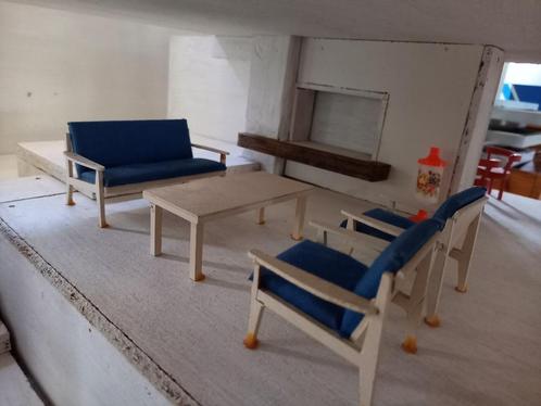 Groot poppenhuis; villa :-). Gemaakt begin jaren '70. Uniek., Kinderen en Baby's, Speelgoed | Poppenhuizen, Gebruikt, Poppenhuis