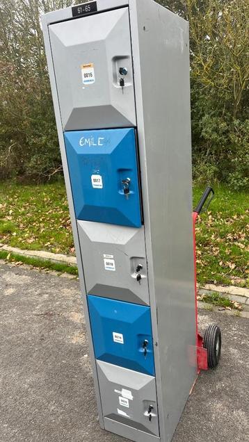 Lockerkast kluisjes  beschikbaar voor biedingen