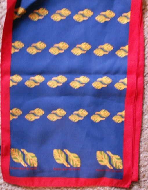 NS sjaal conducteurs uniform en service uniform herfst lang, Verzamelen, Spoorwegen en Tramwegen, Nieuw, Trein, Boek of Tijdschrift