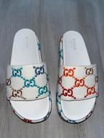 Gucci sandalen meerkleurig, Ophalen of Verzenden, Zo goed als nieuw, Sandalen of Muiltjes