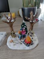 Lemax Winterse Scène bij Kampvuur zonder doos, Ophalen of Verzenden, Gebruikt, Overige materialen, Overige typen