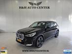 BMW iX1 xDrive30 67 kWh |Carplay|Camera| (bj 2023), Auto's, BMW, Automaat, Stof, Zwart, Met garantie (alle)