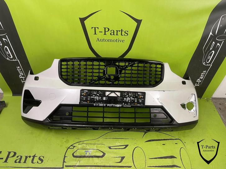 volvo XC40 voorbumper bumper grille rooster, Auto-onderdelen, Carrosserie en Plaatwerk, Bumper, Volvo, Gebruikt, Ophalen of Verzenden