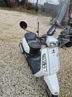 2x Sym wit en zwart met grote beurt, Fietsen en Brommers, Scooters | SYM, Ophalen of Verzenden, Gebruikt, Benzine, Overige modellen