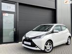 Toyota Aygo 1.0 VVT-i X-Play|Camera|Airco|Weinig km's|5D, Auto's, Voorwielaandrijving, Euro 5, Stof, Gebruikt
