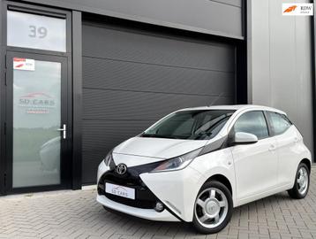 Toyota Aygo 1.0 VVT-i X-Play|Camera|Airco|Weinig km's|5D beschikbaar voor biedingen