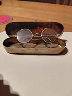 Antieke leesbril, Ophalen