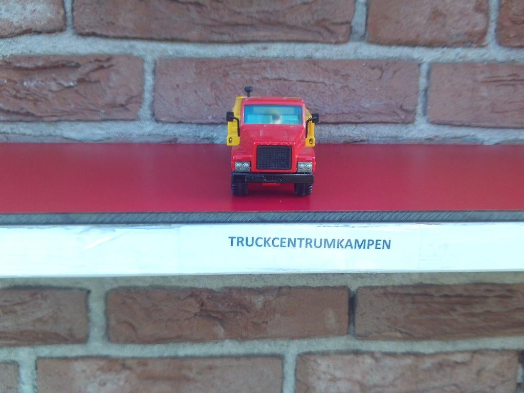 Siku  Volvo  F12  Turbo  Bakwagen., Ophalen of Verzenden, Zo goed als nieuw, Bus of Vrachtwagen, SIKU