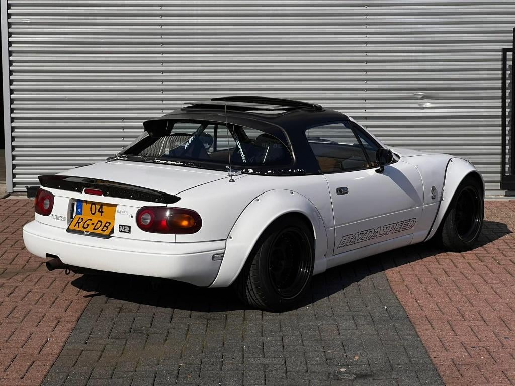 Mazda MX-5 1.6 I 1997 Wit | Widebody | Hardtop, Auto's, 40 €/maand, 4 cilinders, Wit, Bedrijf