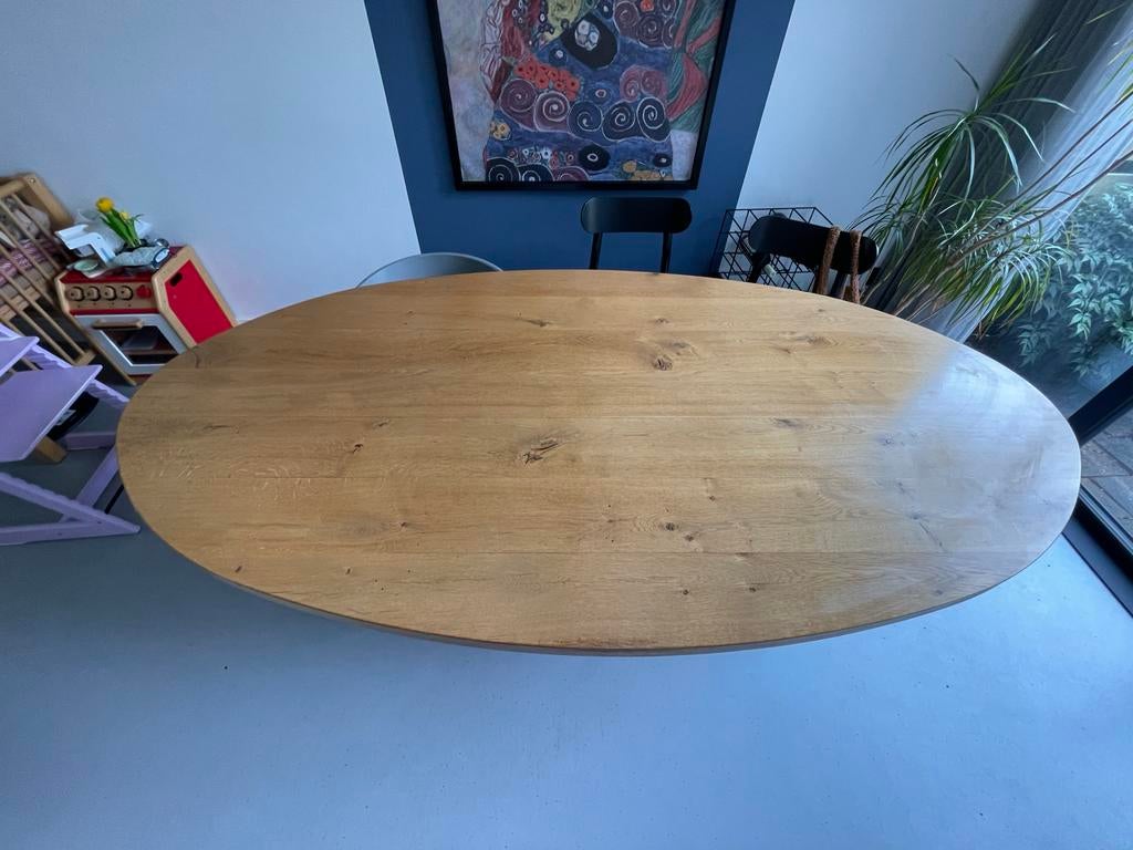 Massieve Eikenhouten Ovale Eettafel, Ophalen, Gebruikt, 100 tot 150 cm, Eikenhout