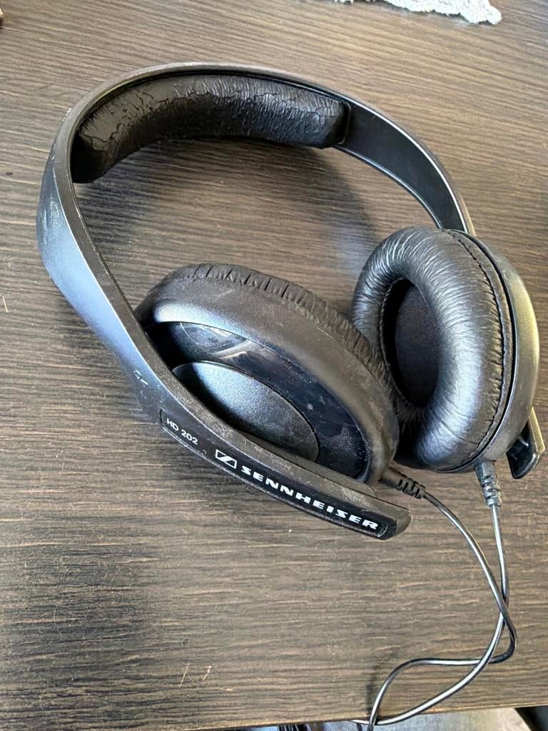 Sennheiser HD202 bedrade koptelefoon - Goede staat, Ophalen of Verzenden, Gebruikt, Over oor (circumaural), Sennheiser