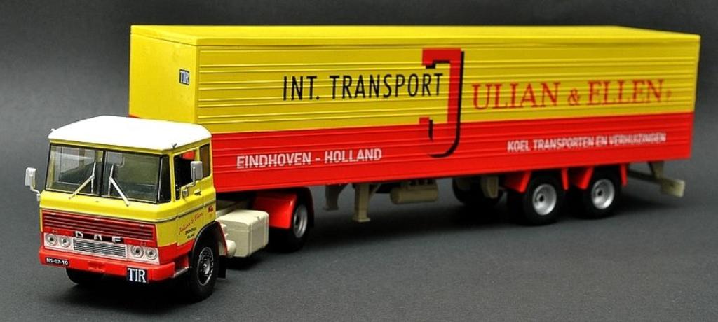 Miniature Camion DAF 2600 SEMI – IXO/Alataya échelle 1/43 – Transport Julian & Ellen