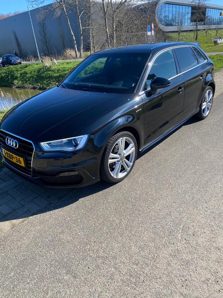 Audi A3 1.4TFSI G-tron 81KW SB S-tro 2014 Zwart, Auto's, Audi, Particulier, A3, Overige brandstoffen, A, Hatchback, Automaat, Origineel Nederlands
