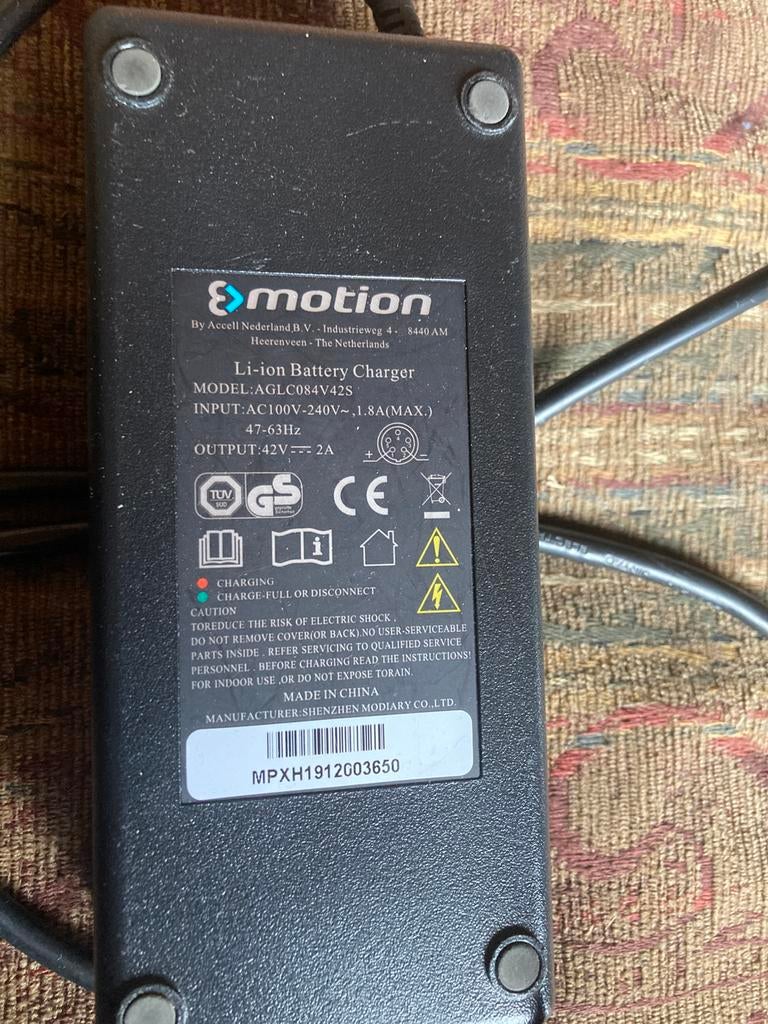 Sparta 2014 emotion lader tbv Ebike, Fietsen en Brommers, Fietsaccessoires | Fietsaccu's, Ophalen of Verzenden, Zo goed als nieuw