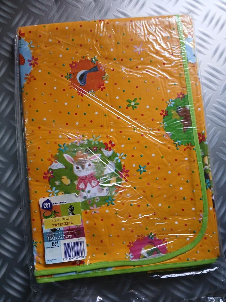 Gouden Boekjes Pasen Tafelkleed Paasdecoratie - Nieuw, Ophalen of Verzenden, Nieuw