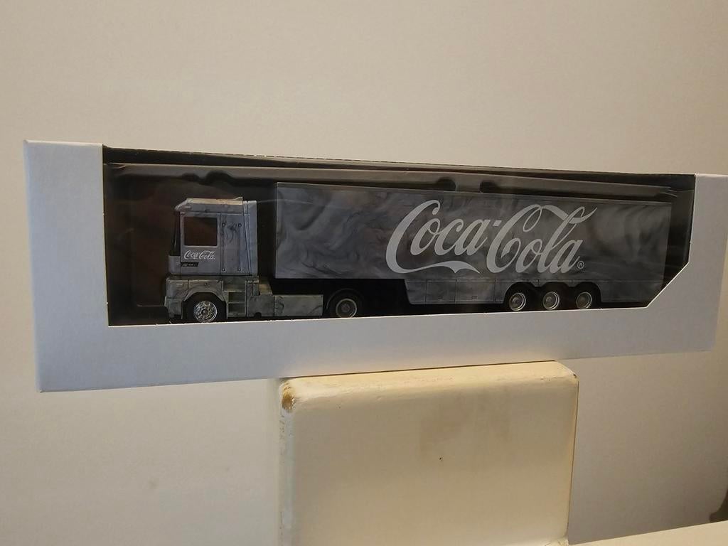 Herpa Albedo Renault Magnum AE Coca-Cola zilveren edite, Ophalen of Verzenden, Zo goed als nieuw, Bus of Vrachtwagen, Herpa